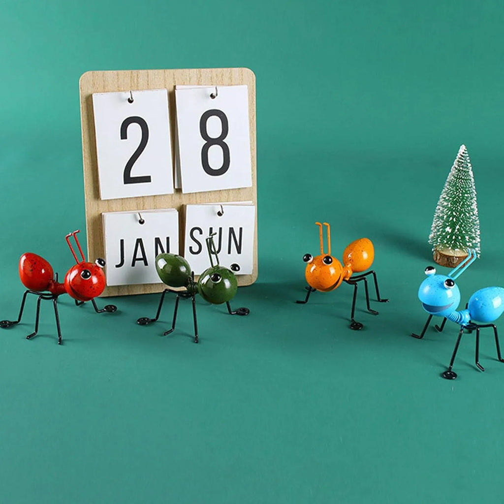 Creative Ant Design Garden Decoration - 4 Pcs Metal Ant Statue Set for Lawn, Tree, Pot, and Window Sill