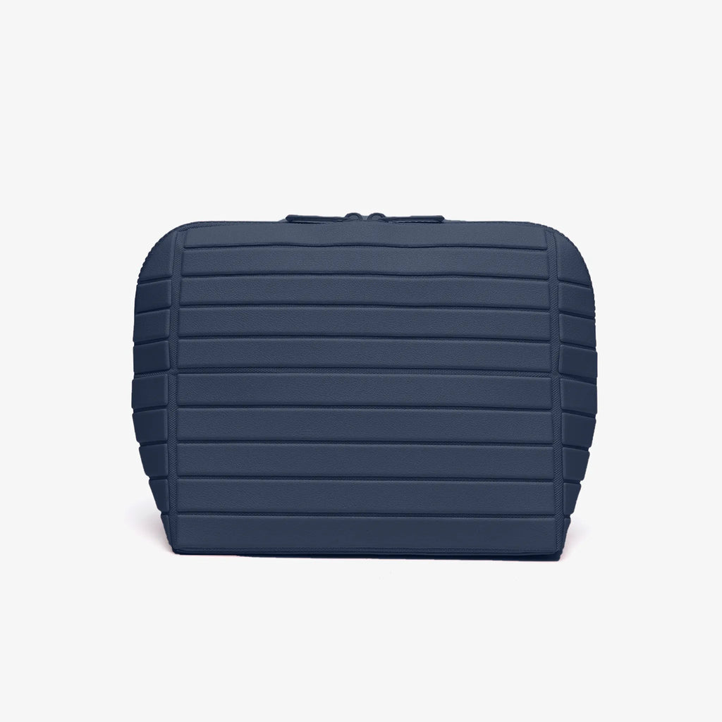 💄Striped Shell-Shaped Travel Cosmetic Organizer Bag