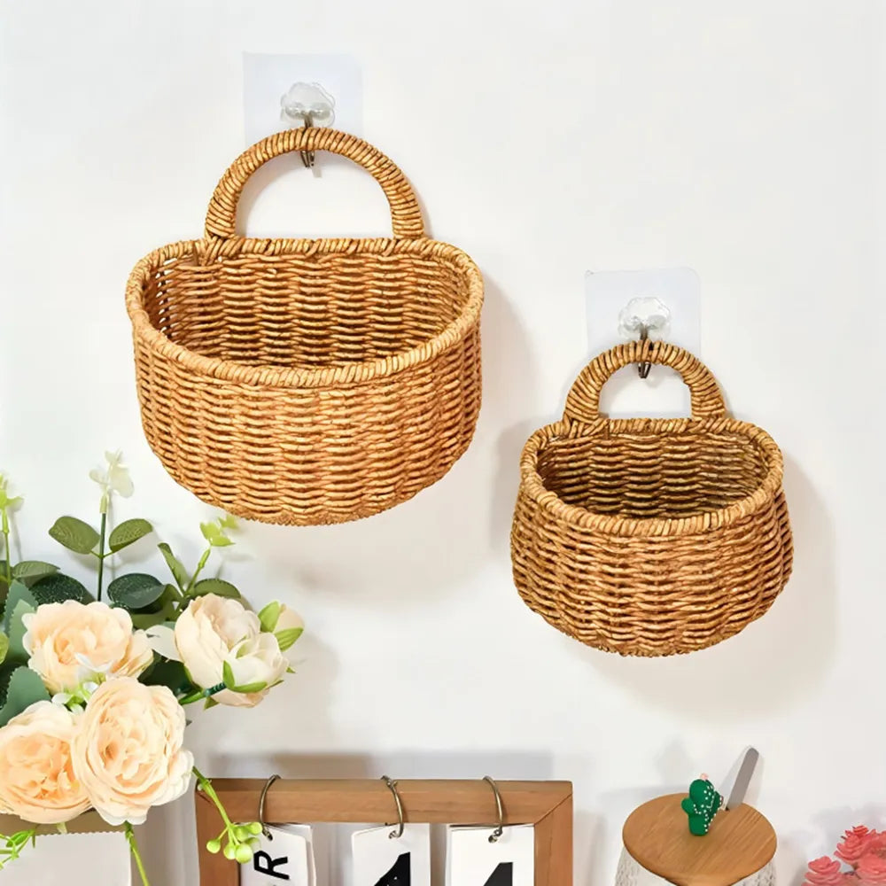 🌿 Bohemian Wall-Mounted Storage Basket – Imitation Rattan Design