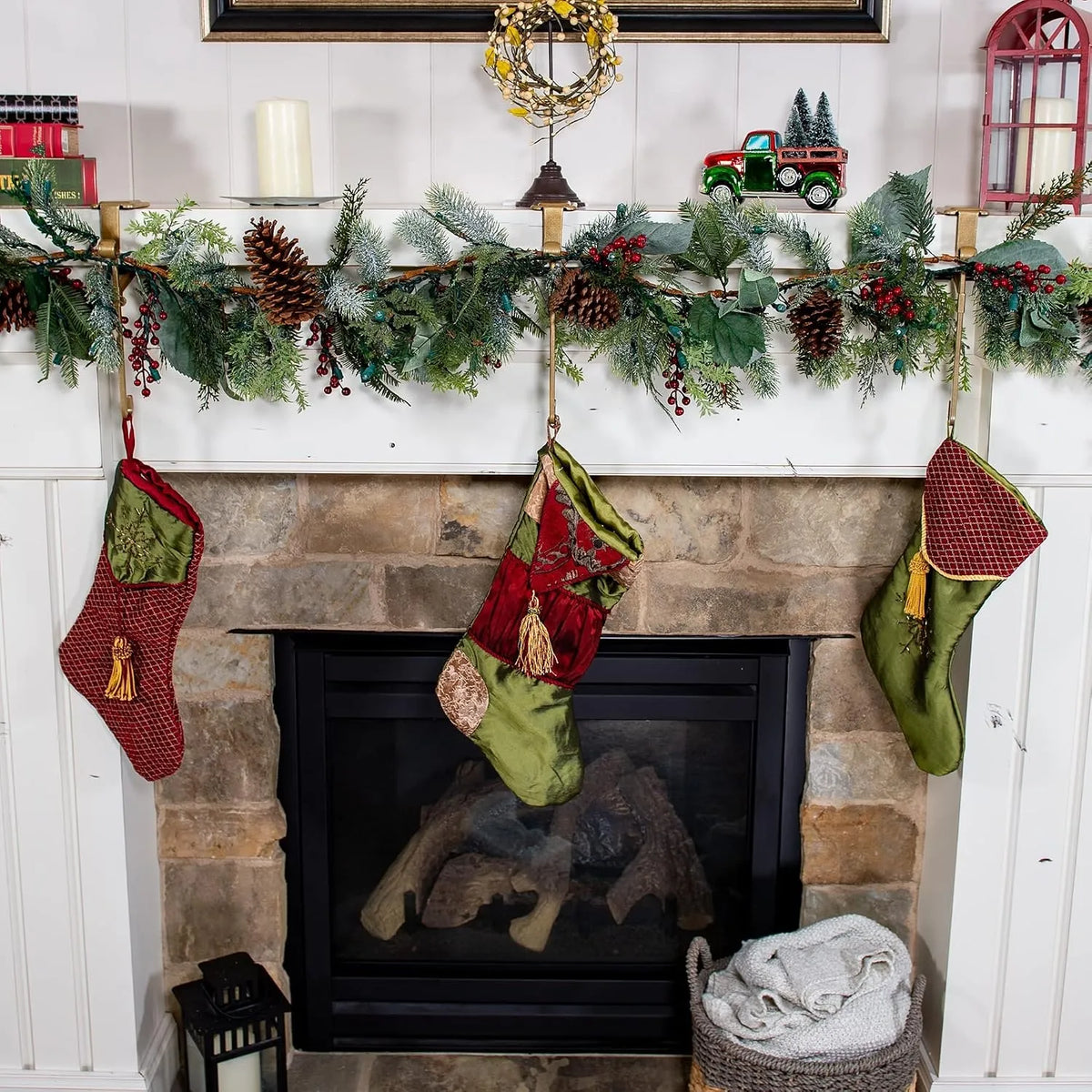 Adjustable Garland & Stocking Mantel Hanger Set