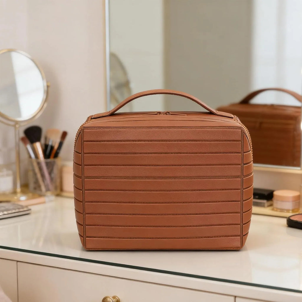 ✈️ Travel Makeup Bag – Large Capacity & Foldable