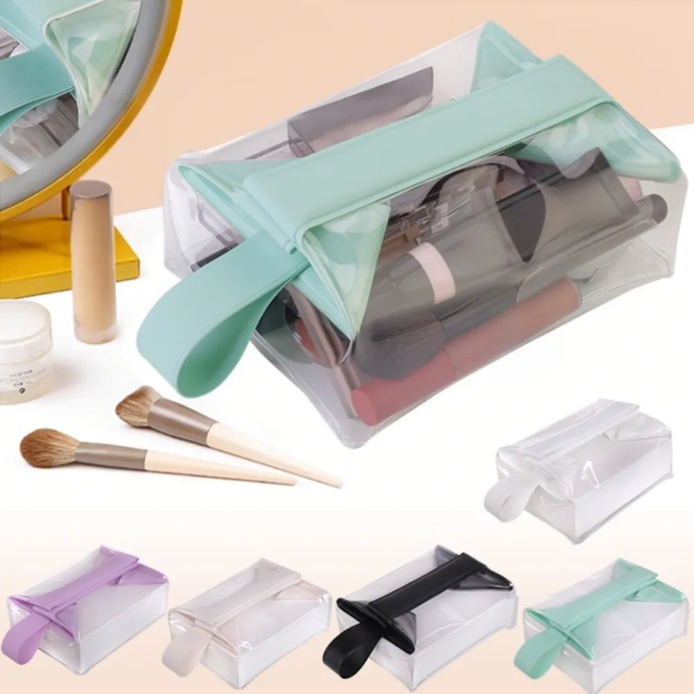 👜 Magnetic Toiletry Bag