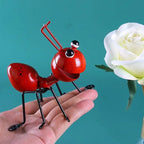 Creative Ant Design Garden Decoration - 4 Pcs Metal Ant Statue Set for Lawn, Tree, Pot, and Window Sill
