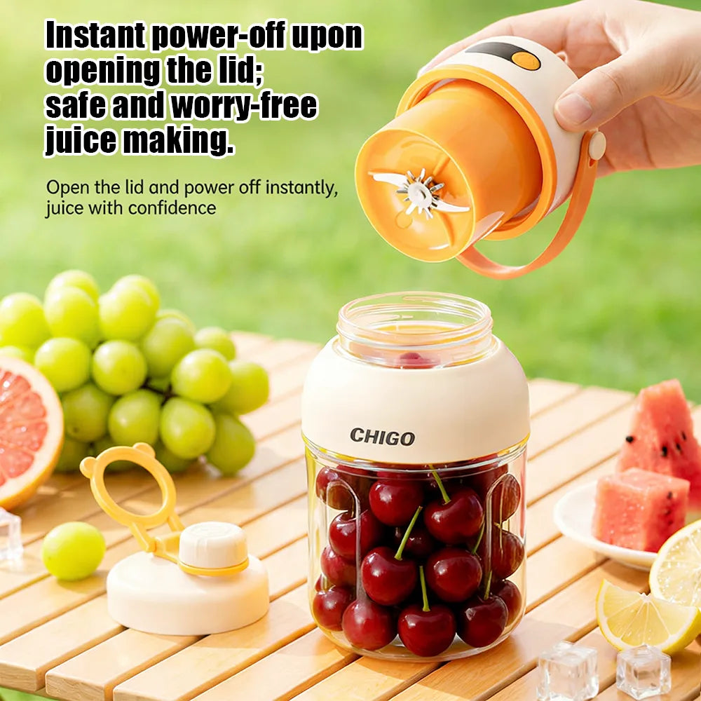 Portable Electric Juicer Cup with zero cord hassle 🥤: Drink fresh nutrient-rich smoothies without struggling with heavy blenders 🍓