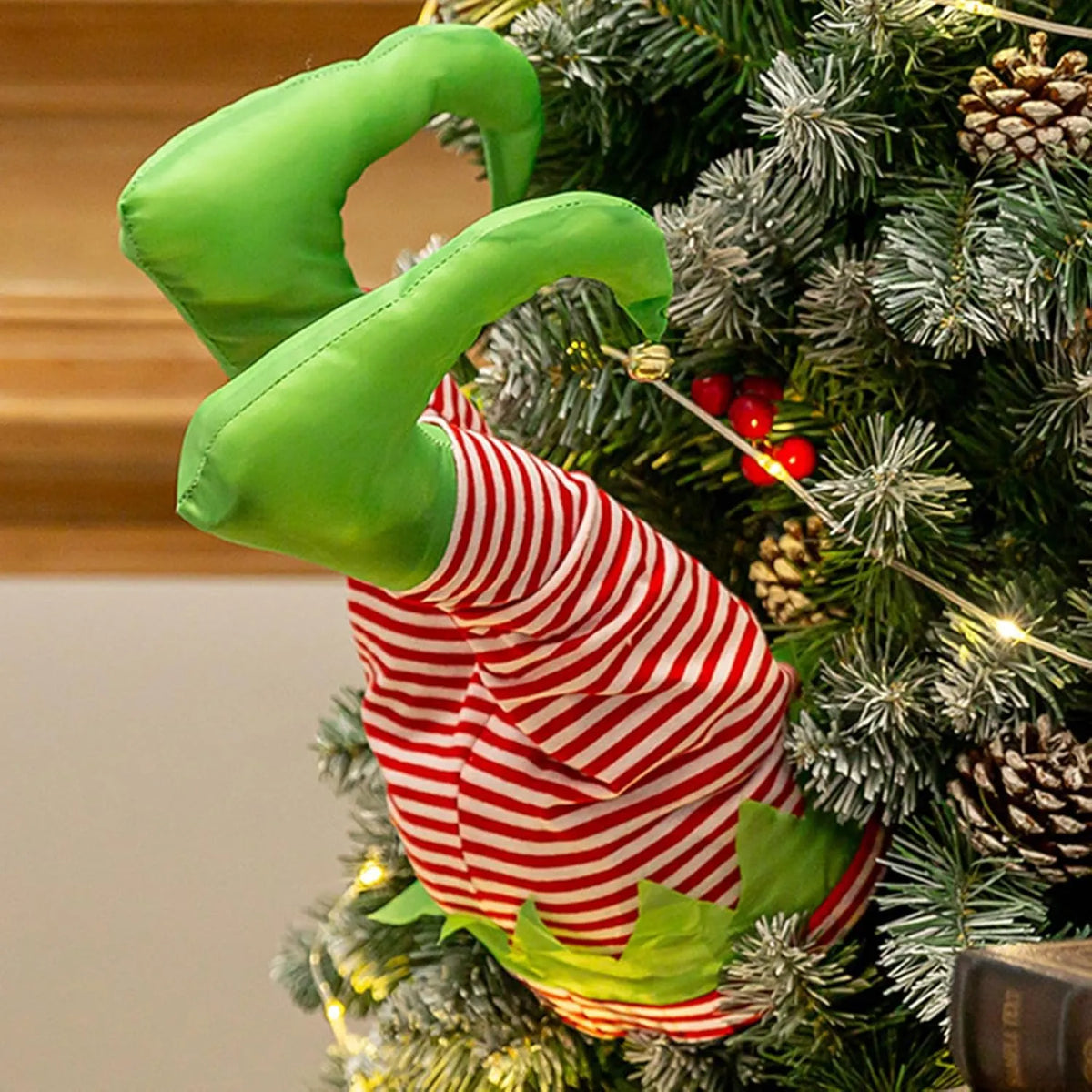 Novelty Hanging Pendant for Holiday Decor