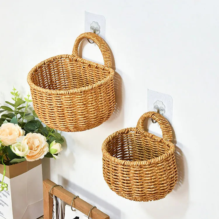 🌿 Bohemian Wall-Mounted Storage Basket – Imitation Rattan Design