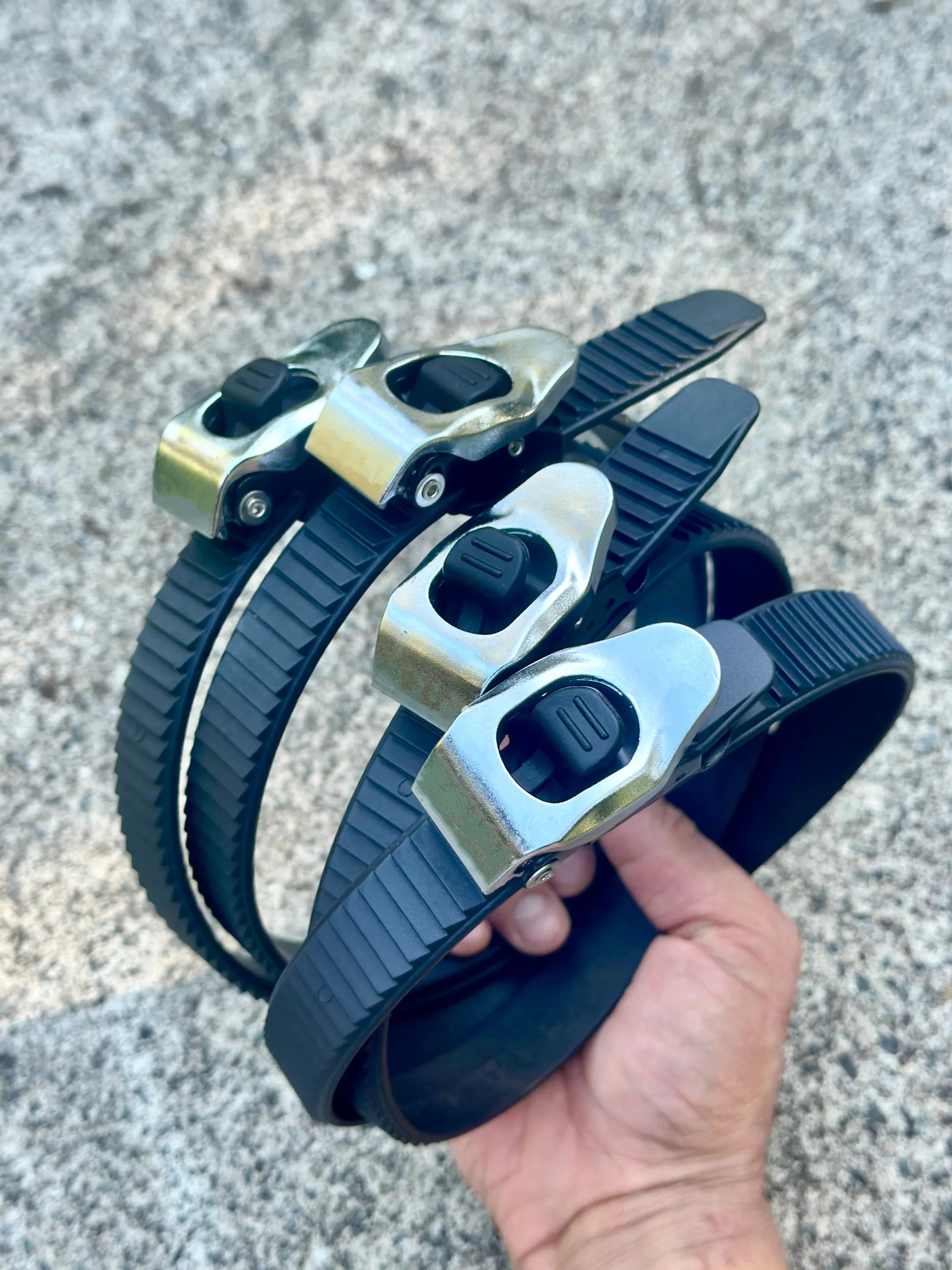 Lock Down Your Gear with Ease – Grip Lock Straps (Set of 4)