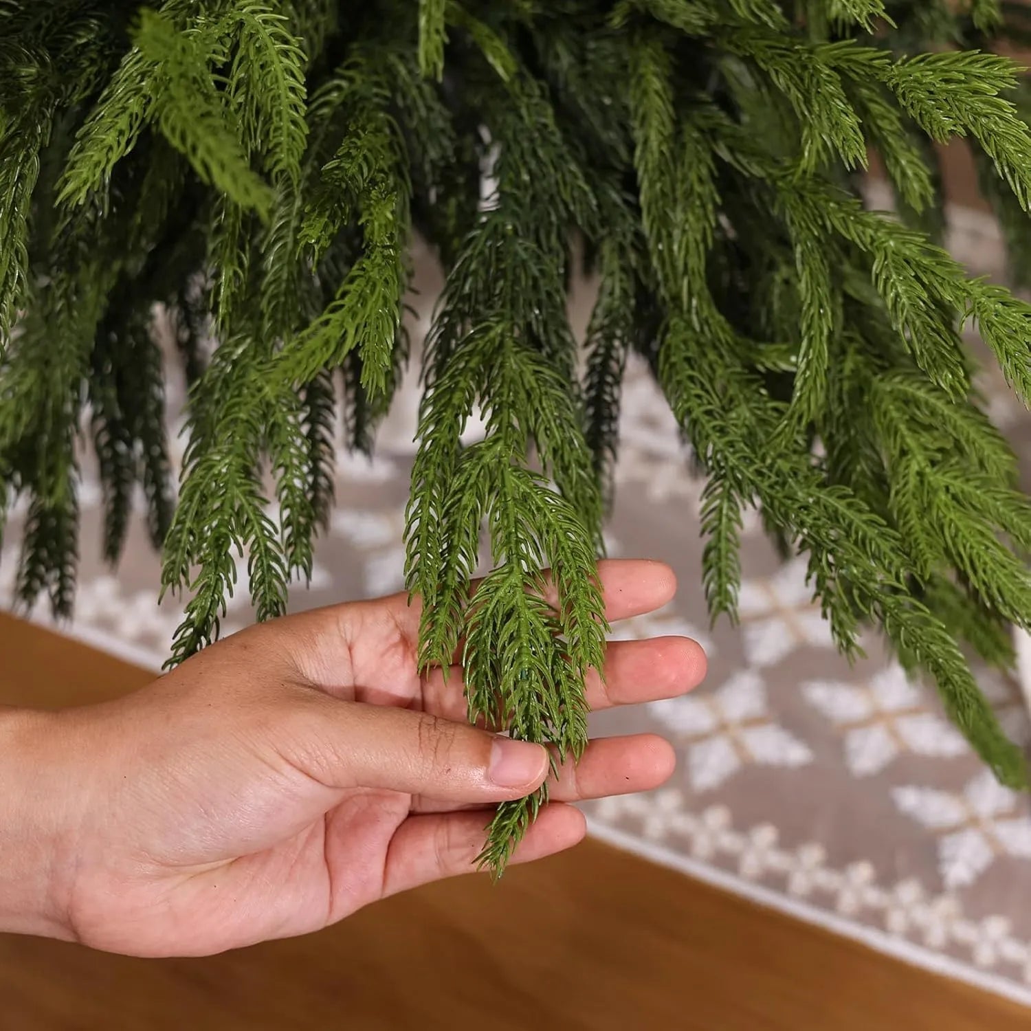 ✨18" Real Touch Norfolk Pine Branches