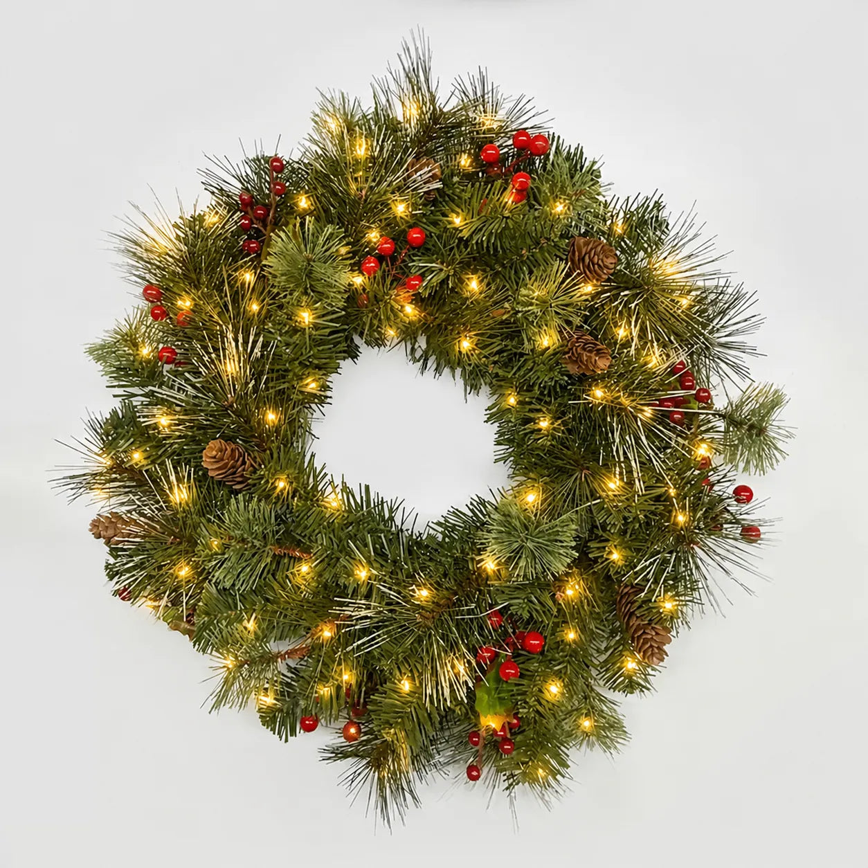 Detailed view of the lit artificial wreath