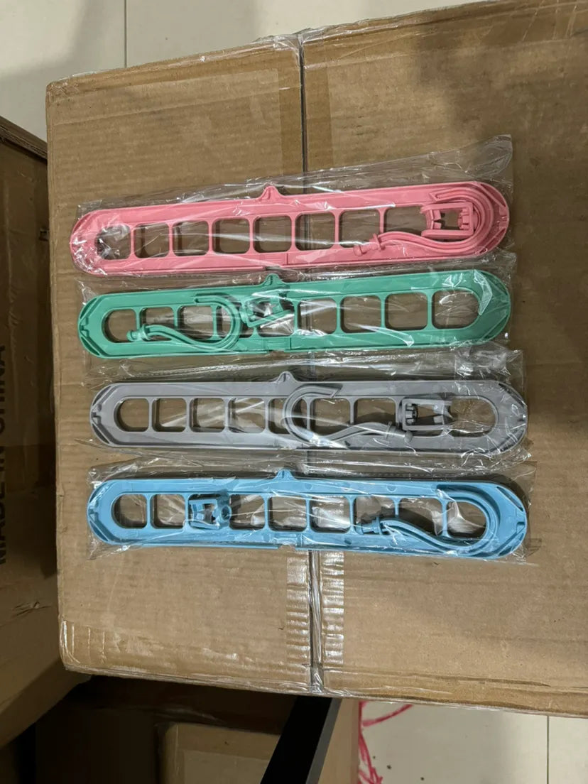 Space-Saving Magic Closet Hangers