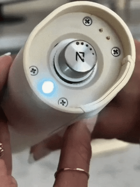 One-Touch Seasoning Masters: Electric Salt and Pepper Mill Set