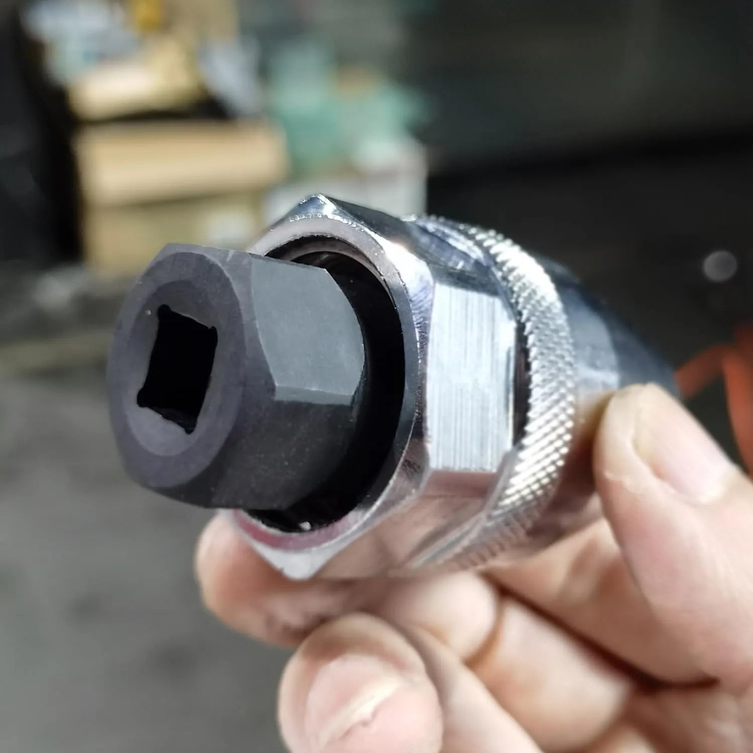 Damaged Bolt and Stud Extractor Tool,Grips and Removes 1/4-Inch to 1/2-Inch Studs