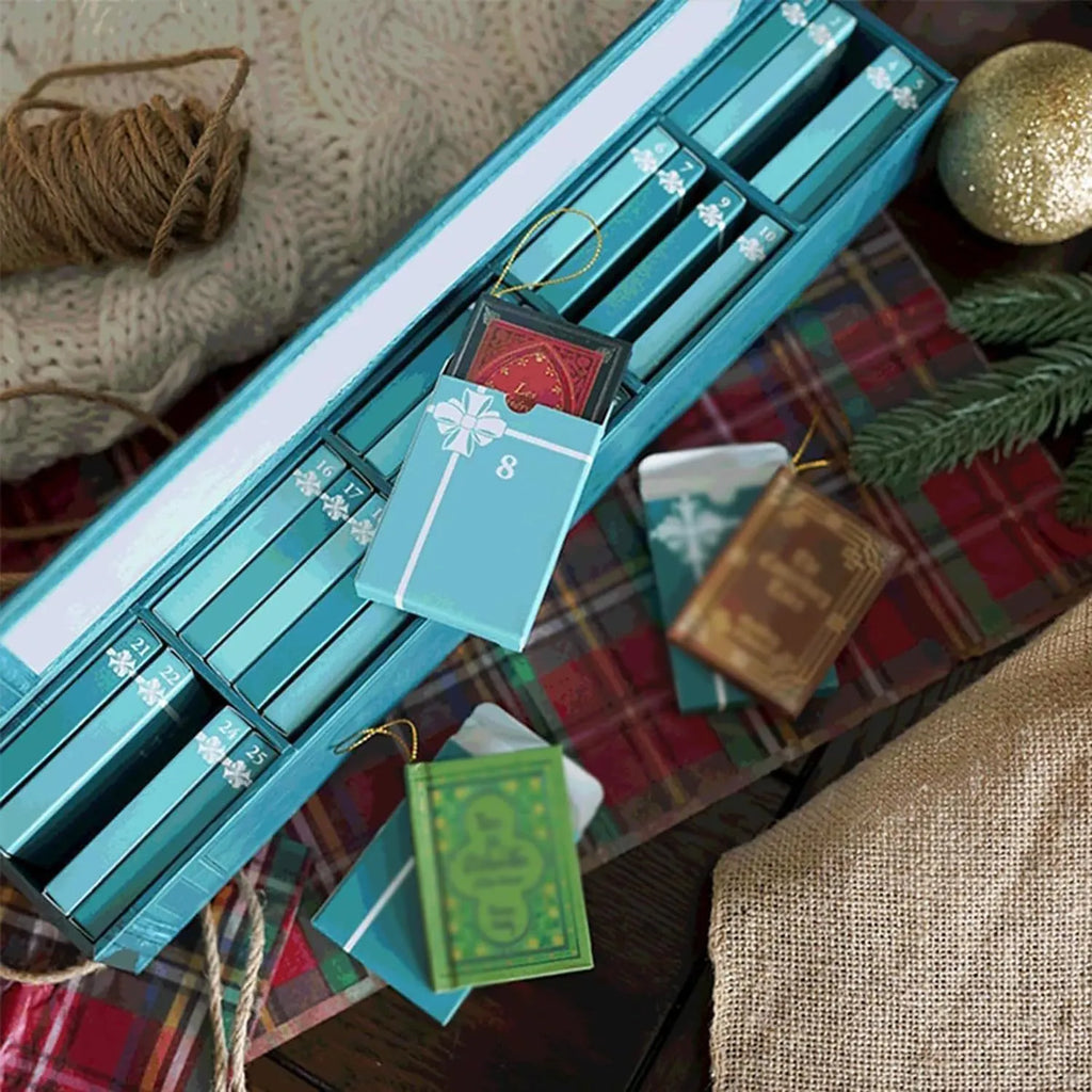 25-Day Mini Book Ornament Advent Calendar
