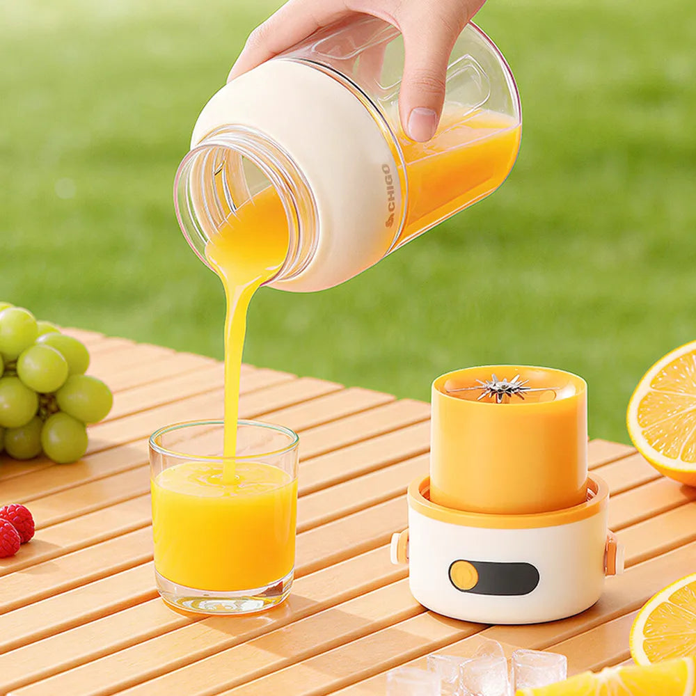 Portable Electric Juicer Cup with zero cord hassle 🥤: Drink fresh nutrient-rich smoothies without struggling with heavy blenders 🍓